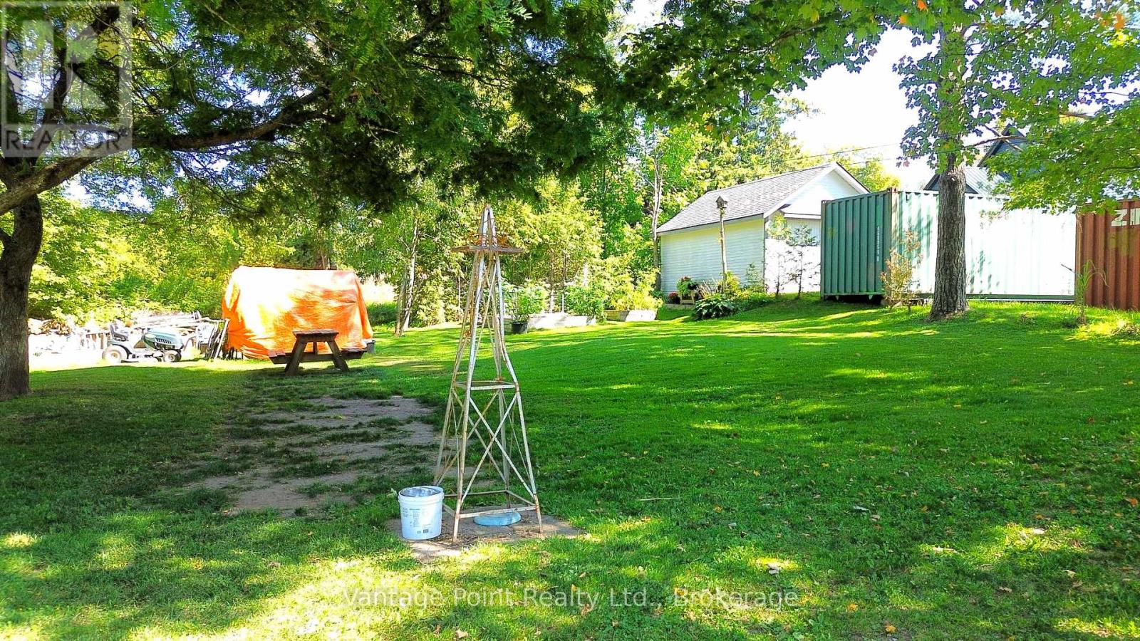 777007 10 Highway, Chatsworth, Ontario  N0H 1R0 - Photo 23 - X12385035