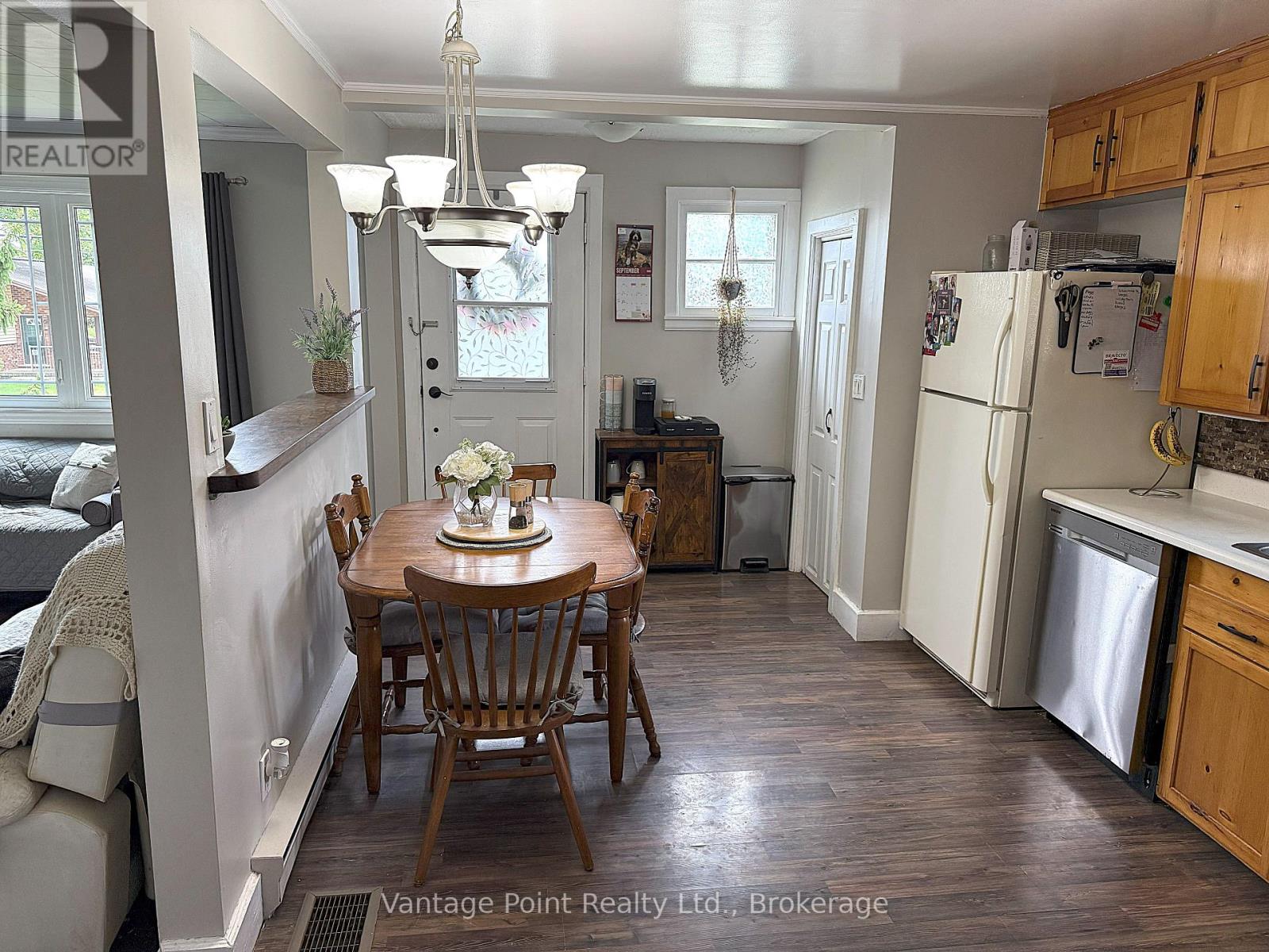 777007 10 Highway, Chatsworth, Ontario  N0H 1R0 - Photo 9 - X12385035