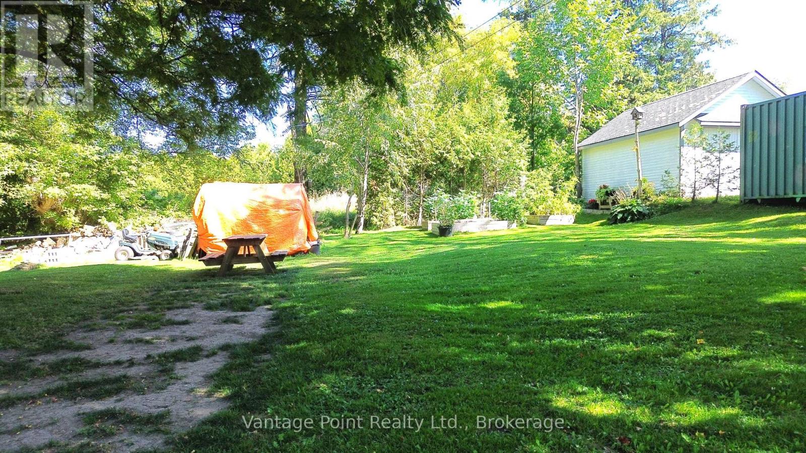 777007 10 Highway, Chatsworth, Ontario  N0H 1R0 - Photo 26 - X12385035