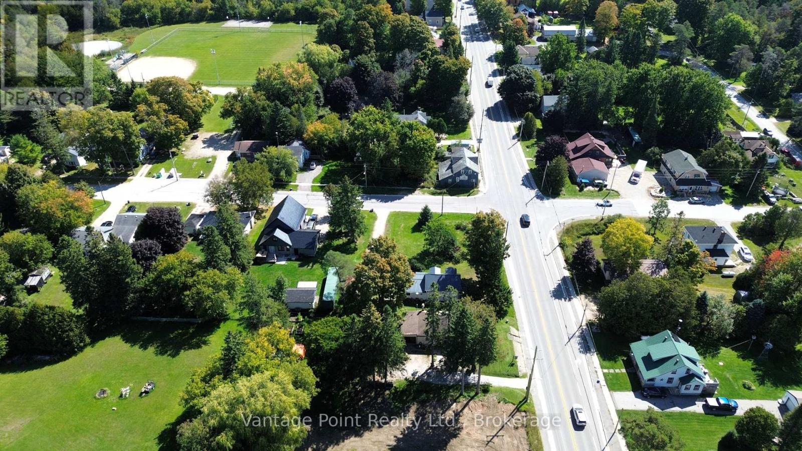 777007 10 Highway, Chatsworth, Ontario  N0H 1R0 - Photo 24 - X12385035