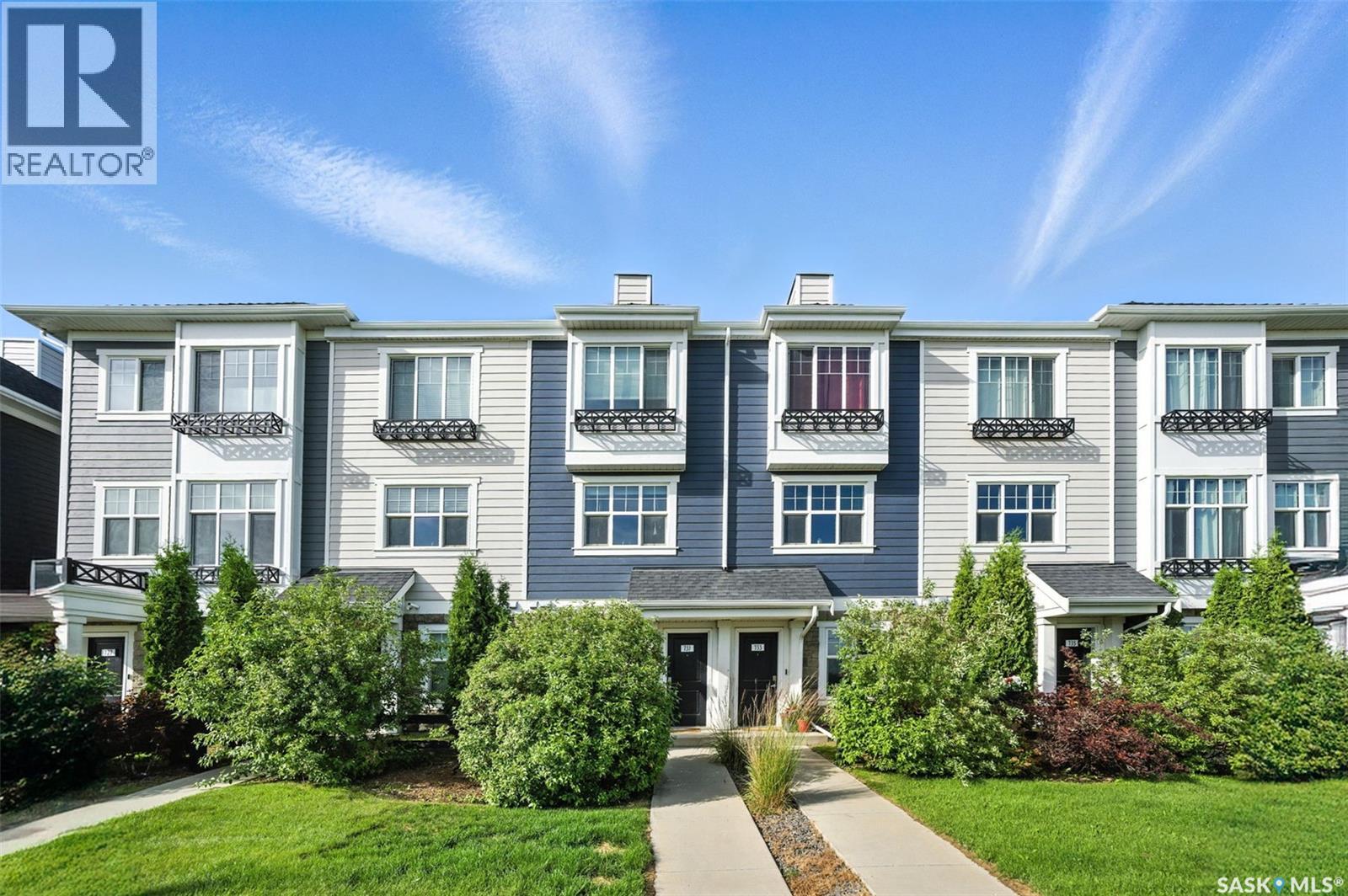 731 Meadows BOULEVARD, Saskatoon, Saskatchewan