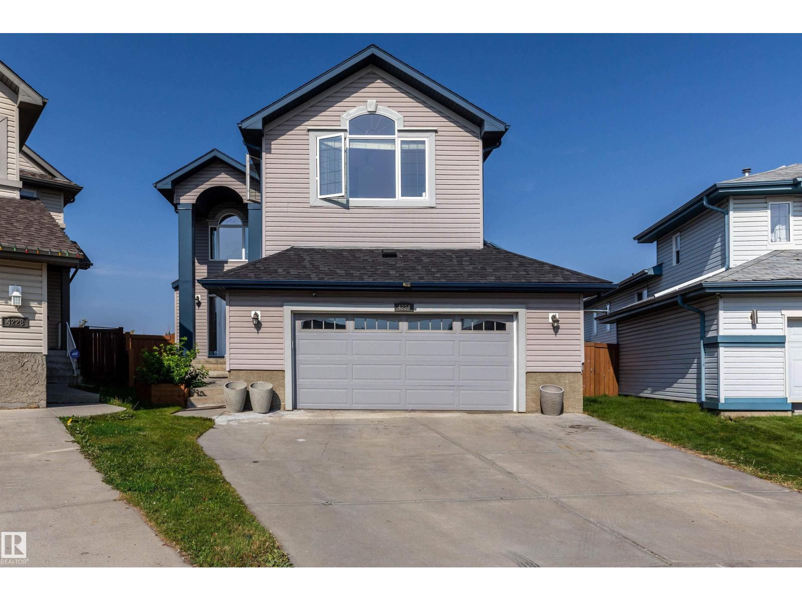 4224 157 Av Nw, Edmonton, Alberta  T5Y 0C9 - Photo 3 - E4458076