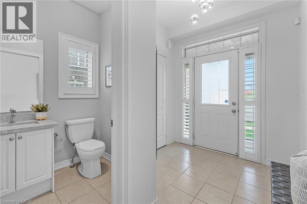 392 Grindstone Trail, Oakville, Ontario  L6H 0S1 - Photo 2 - 40767929