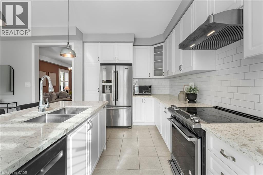 392 Grindstone Trail, Oakville, Ontario  L6H 0S1 - Photo 9 - 40767929