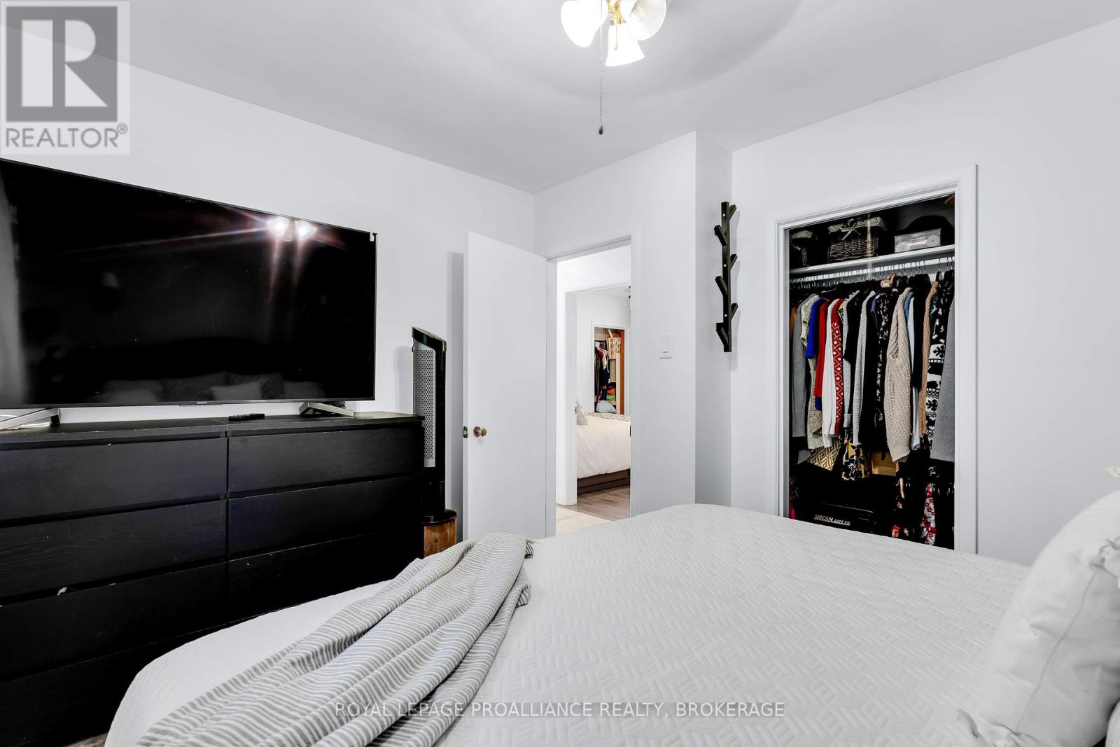 650 Steel Street, Gananoque, Ontario  K7G 2E5 - Photo 19 - X12408624