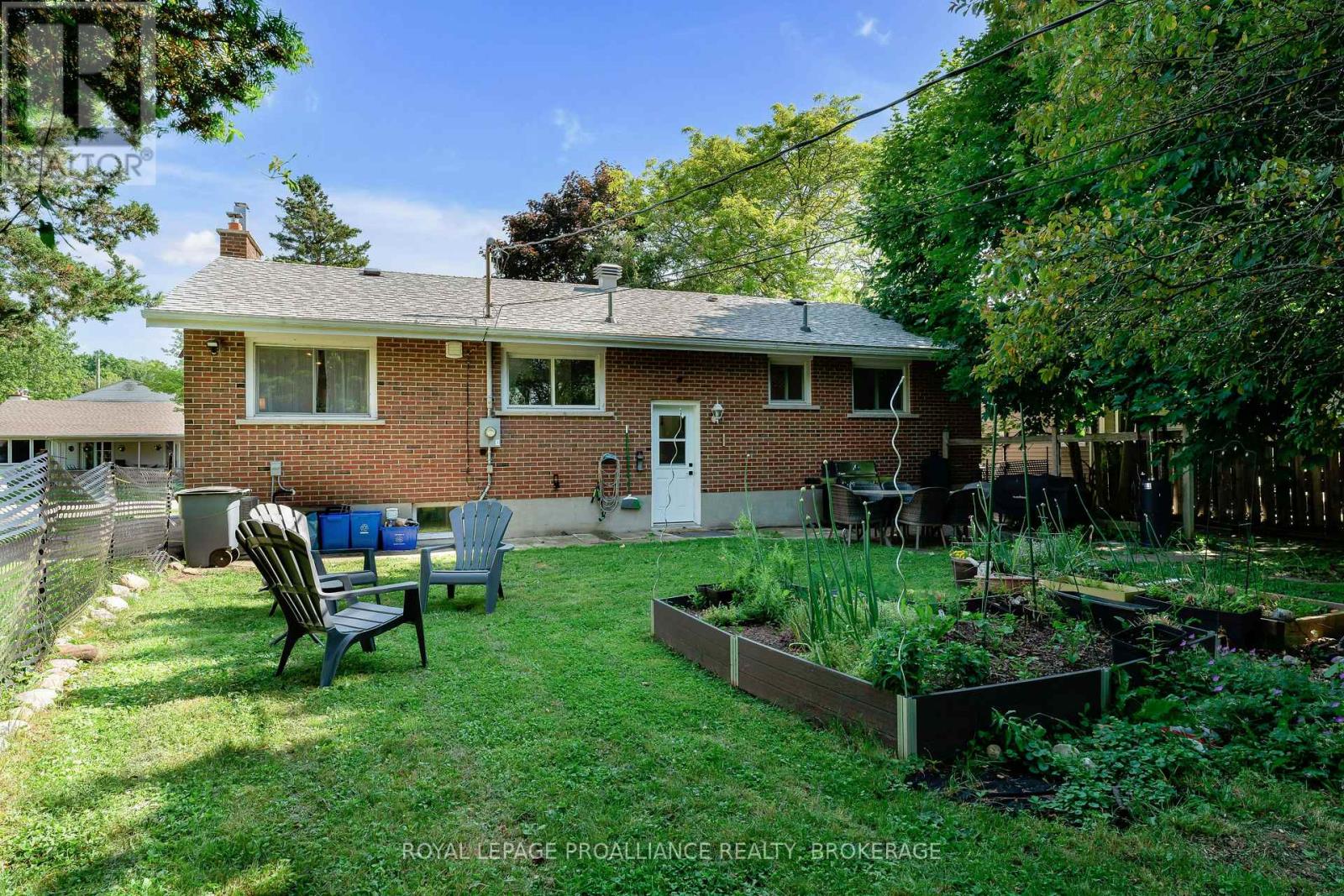 650 Steel Street, Gananoque, Ontario  K7G 2E5 - Photo 33 - X12408624