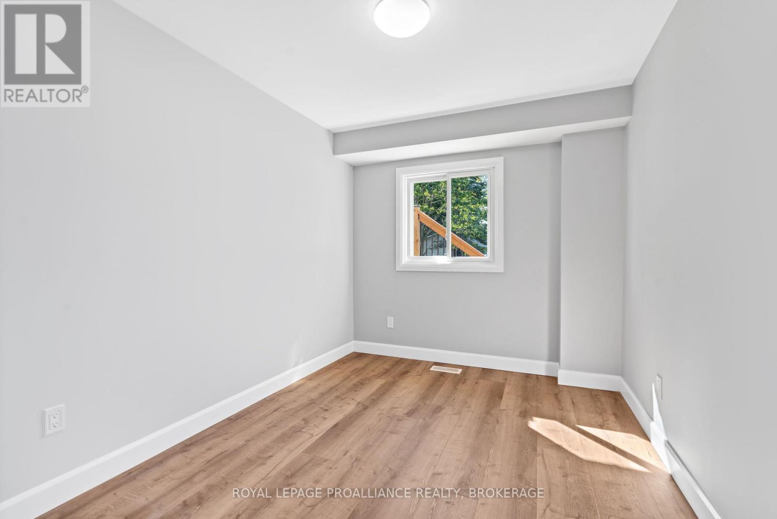 47 Inverness Crescent, Kingston, Ontario  K7M 6P2 - Photo 18 - X12408660