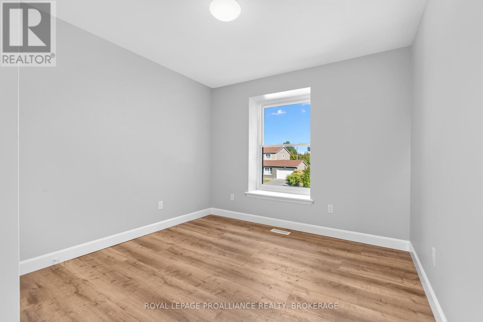 47 Inverness Crescent, Kingston, Ontario  K7M 6P2 - Photo 24 - X12408660