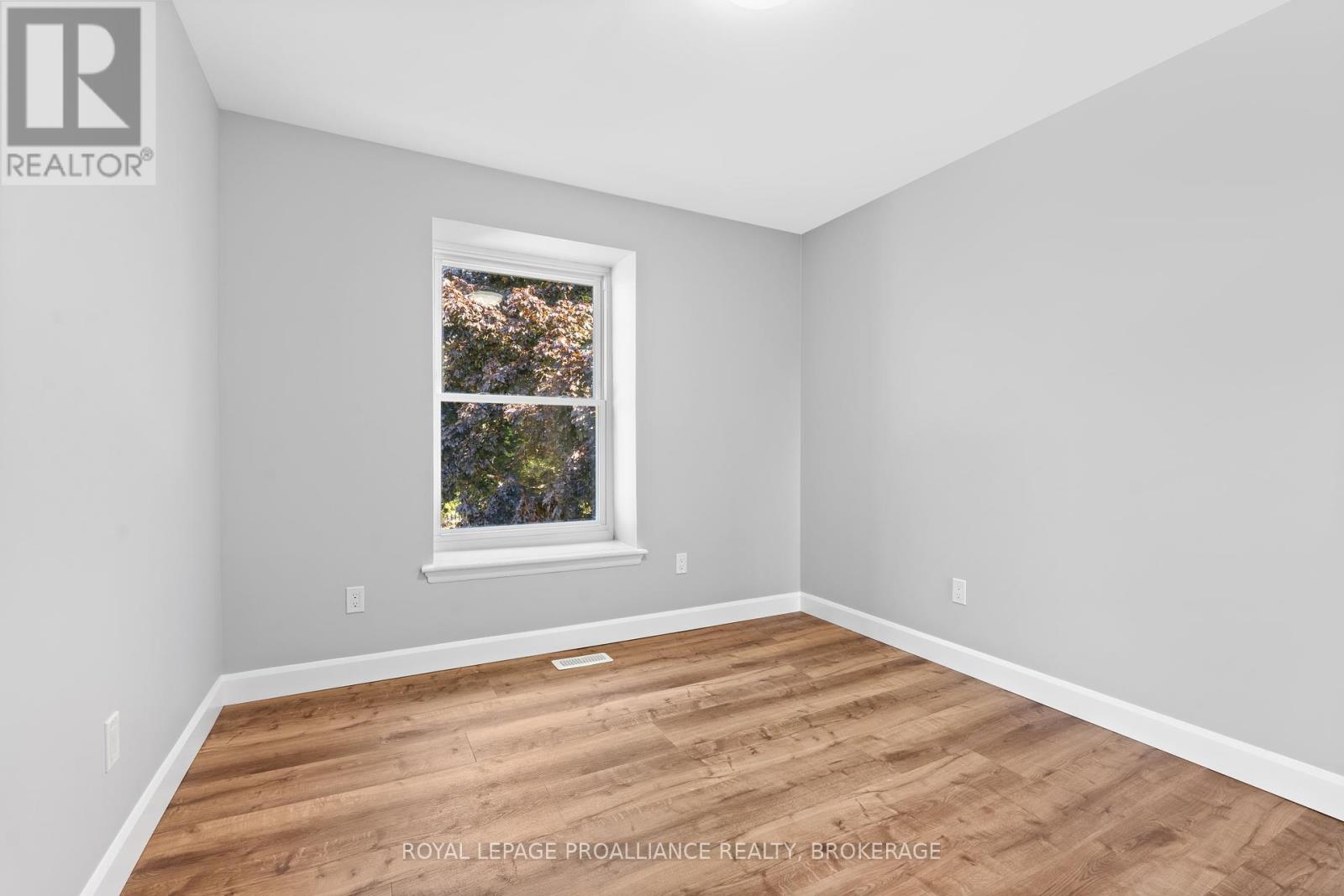 47 Inverness Crescent, Kingston, Ontario  K7M 6P2 - Photo 26 - X12408660