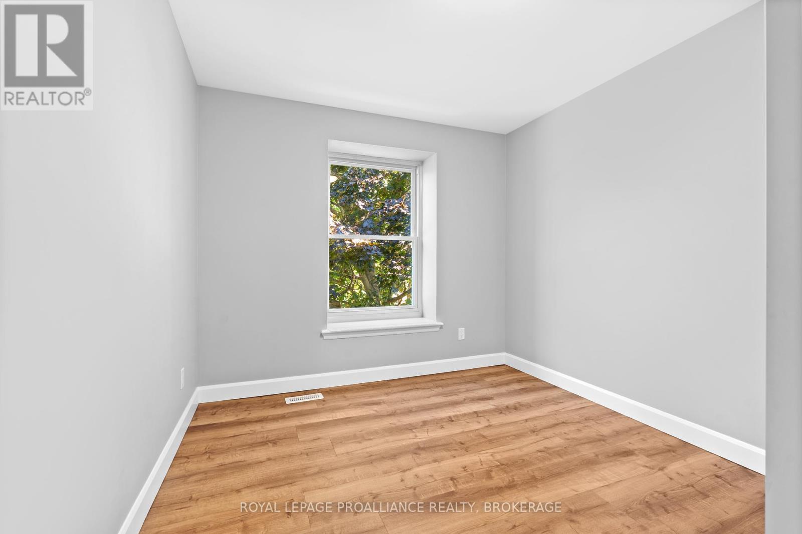 47 Inverness Crescent, Kingston, Ontario  K7M 6P2 - Photo 28 - X12408660