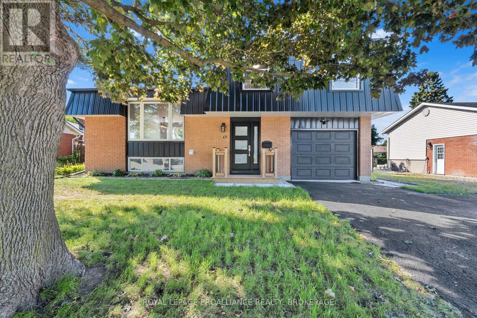 47 Inverness Crescent, Kingston, Ontario  K7M 6P2 - Photo 3 - X12408660