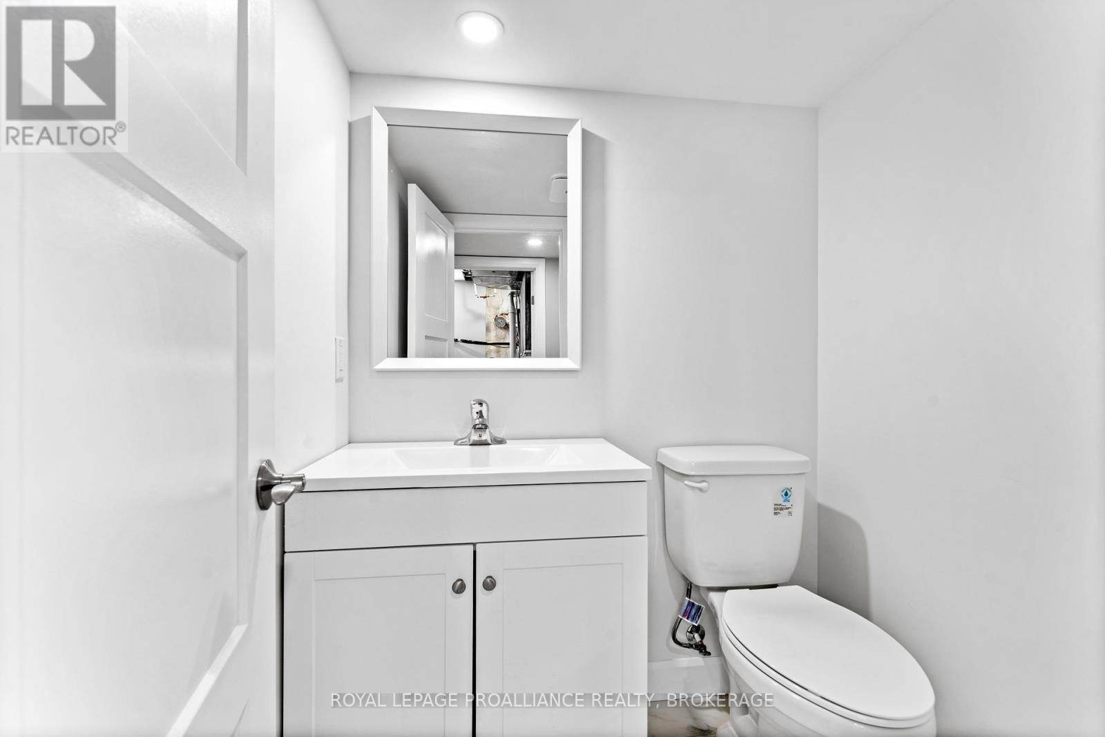 47 Inverness Crescent, Kingston, Ontario  K7M 6P2 - Photo 34 - X12408660