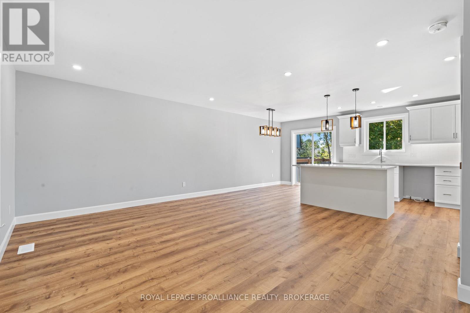 47 Inverness Crescent, Kingston, Ontario  K7M 6P2 - Photo 7 - X12408660