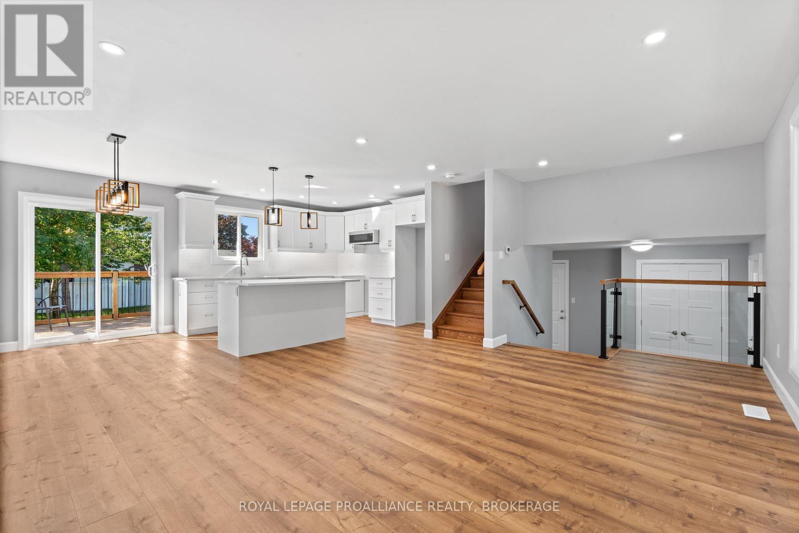 47 Inverness Crescent, Kingston, Ontario  K7M 6P2 - Photo 8 - X12408660
