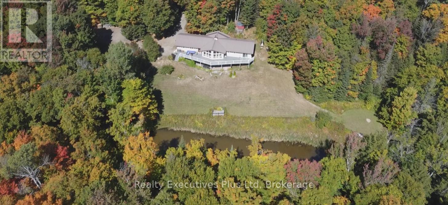 353 Mcfadden Line, Parry Sound Remote Area, Ontario  P0A 2L0 - Photo 3 - X12408603