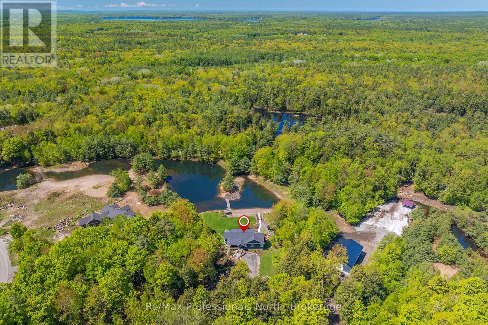1076 Xavier Street, Gravenhurst, Ontario  P0E 1G0 - Photo 10 - X12408623