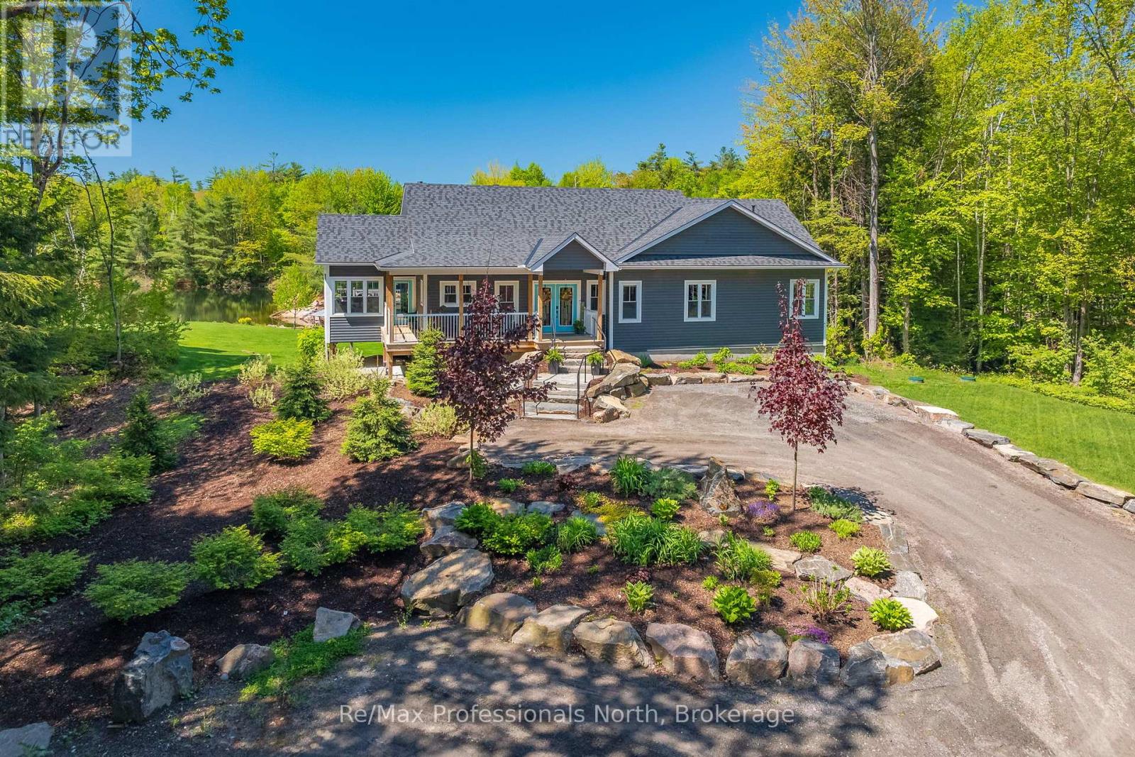 1076 Xavier Street, Gravenhurst, Ontario  P0E 1G0 - Photo 11 - X12408623