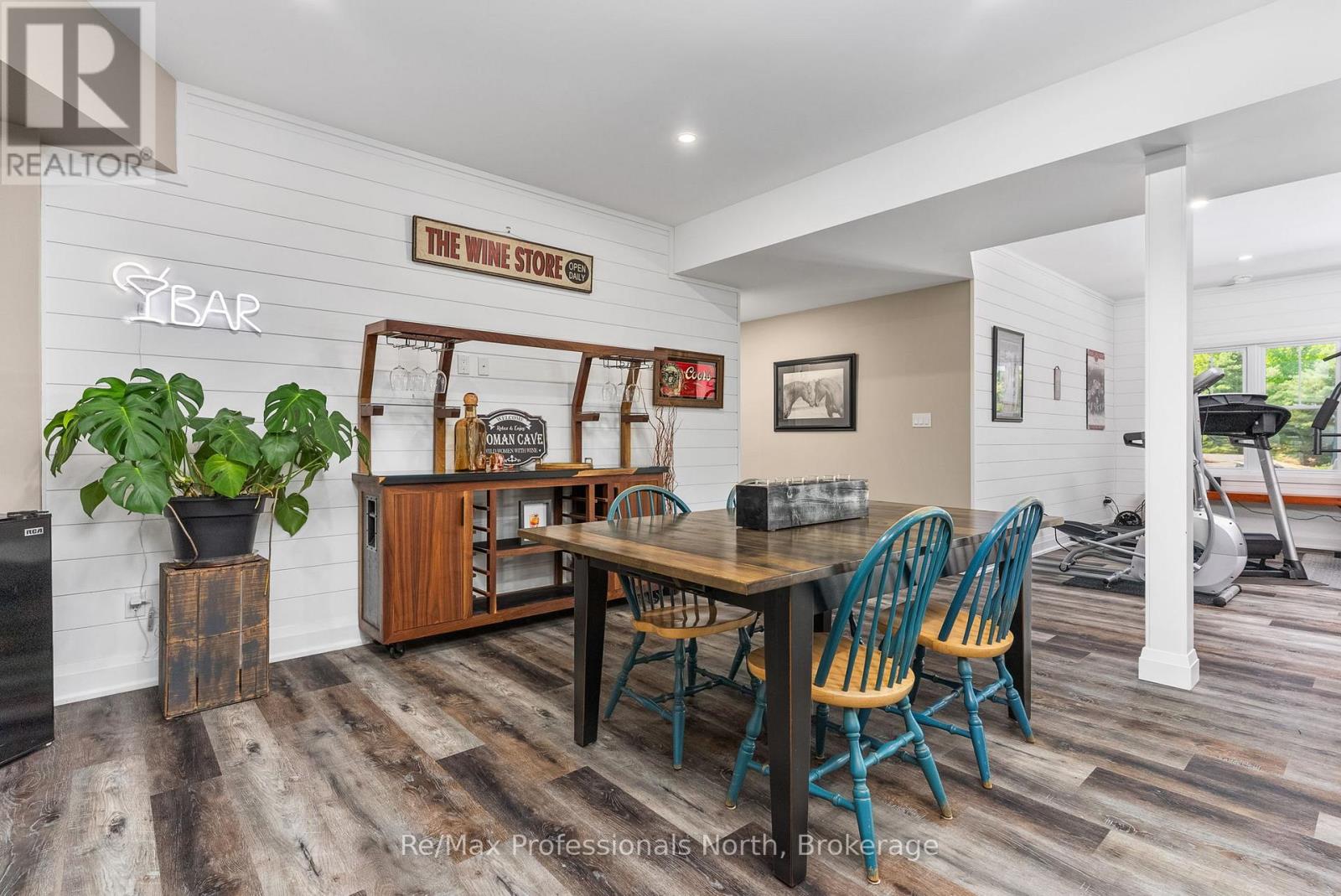1076 Xavier Street, Gravenhurst, Ontario  P0E 1G0 - Photo 36 - X12408623