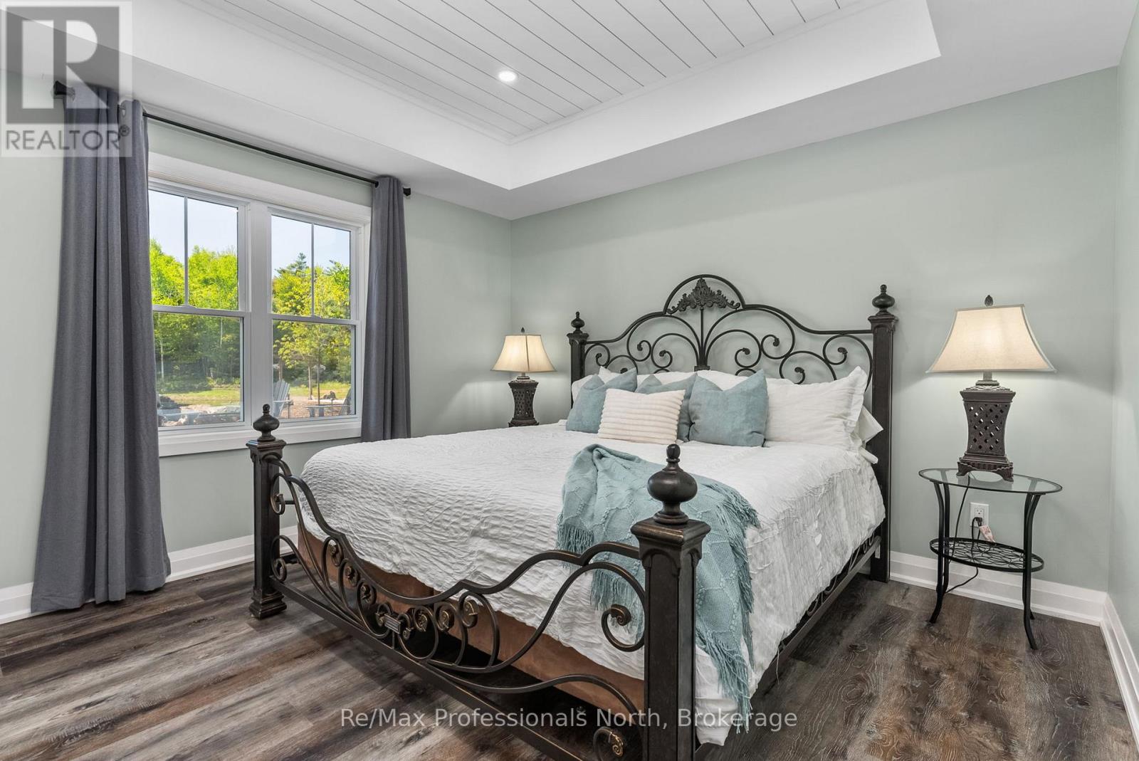 1076 Xavier Street, Gravenhurst, Ontario  P0E 1G0 - Photo 38 - X12408623
