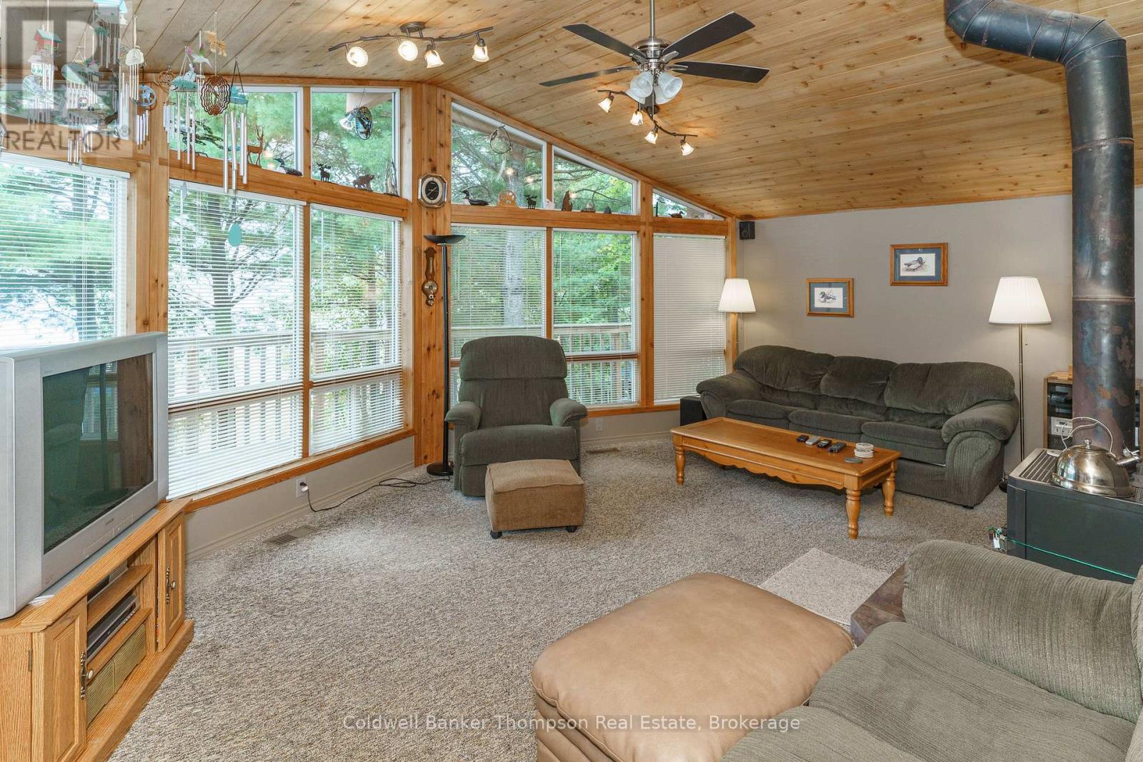 2266 Pickerel & Jack Lake Road, Burk's Falls, Ontario  P0A 1C0 - Photo 9 - X12408647