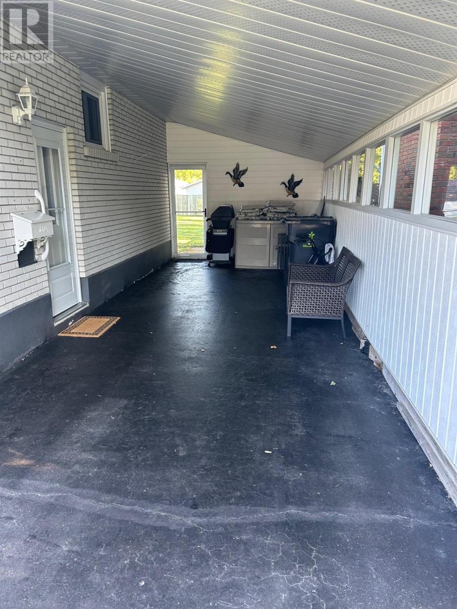 82 Lawson Ave, Sault Ste. Marie, Ontario  P6B 4G1 - Photo 28 - SM252662