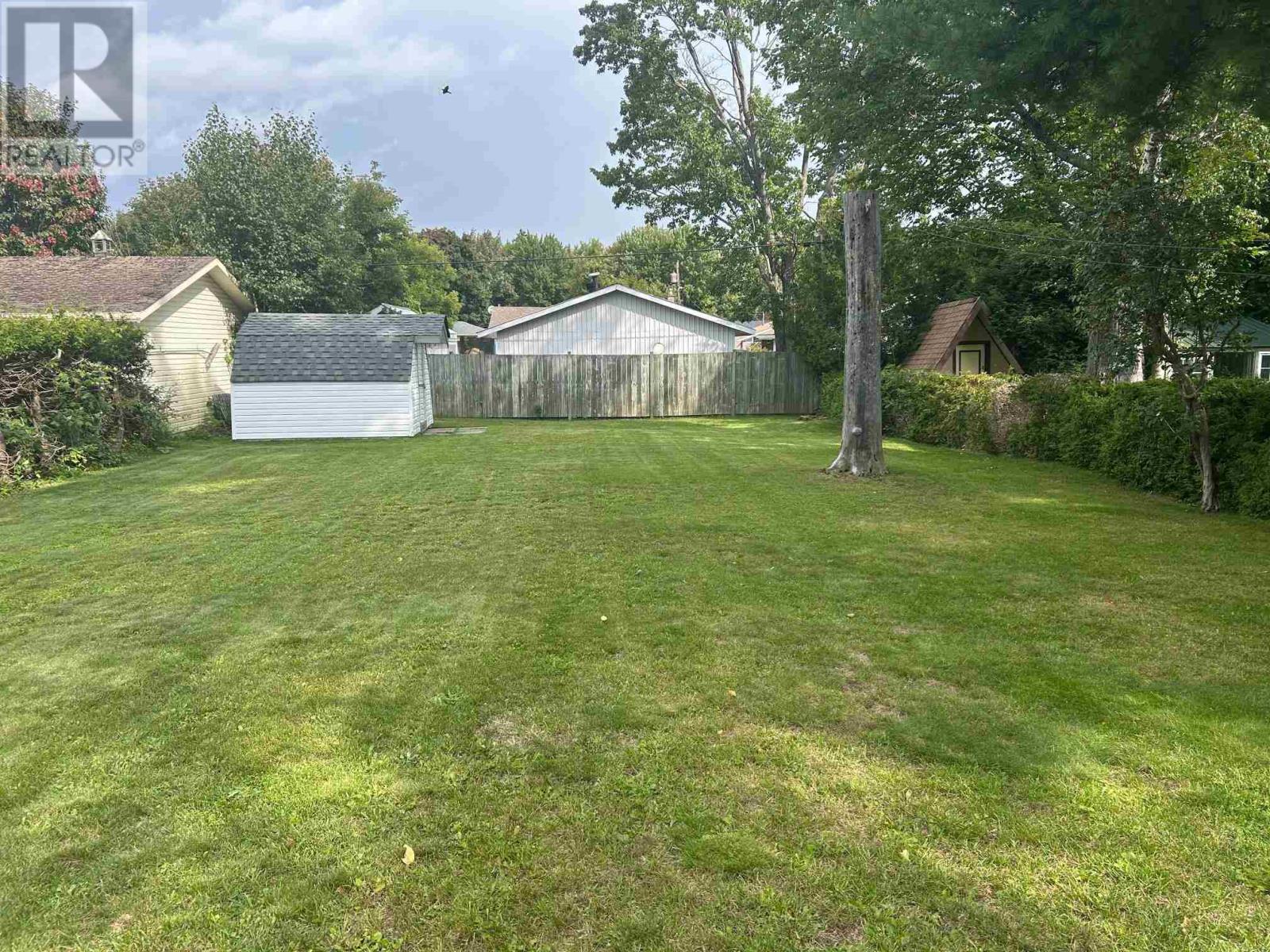 82 Lawson Ave, Sault Ste. Marie, Ontario  P6B 4G1 - Photo 32 - SM252662