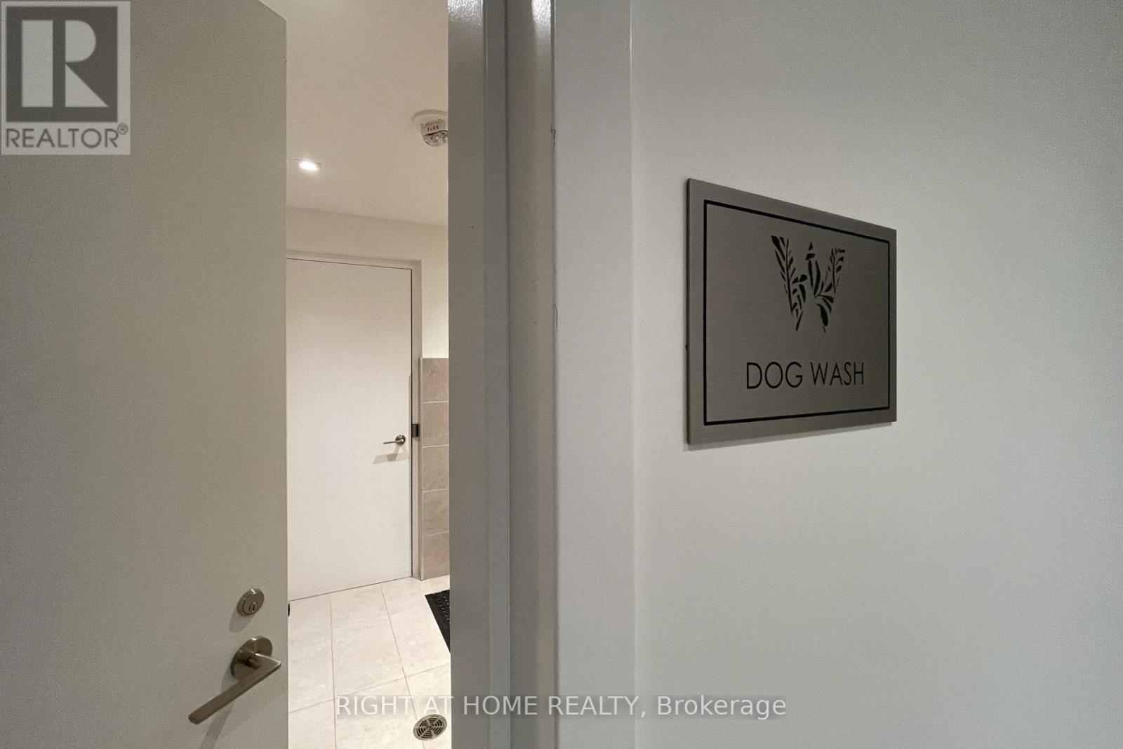 510 - 3 Rosewater Street, Richmond Hill, Ontario  L4C 5T6 - Photo 23 - N12408518