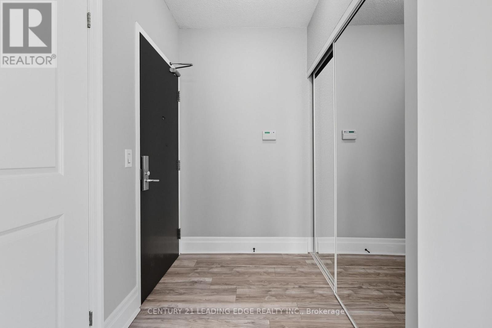 505 - 21 Upper Duke Crescent, Markham (Unionville), Ontario  L6G 0B7 - Photo 12 - N12408525