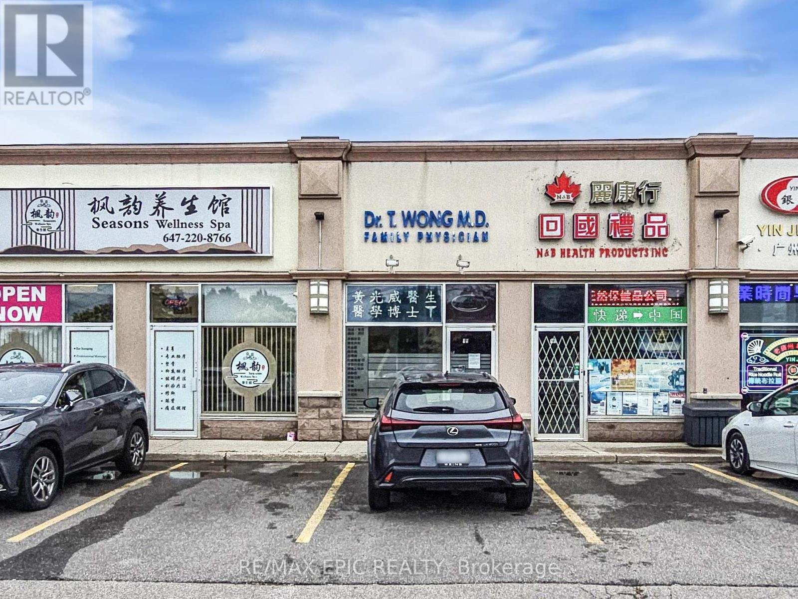 15 - 7010 WARDEN AVENUE, Markham, Ontario