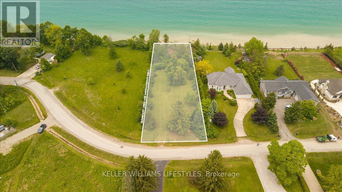 4262 Bluepoint Drive, Plympton-Wyoming, Ontario  N0N 1J6 - Photo 4 - X12408610