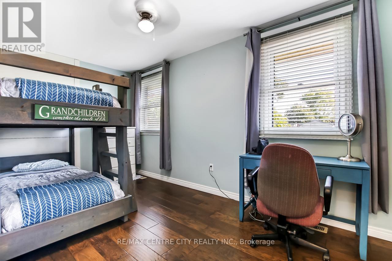 388 Larry Street, Central Elgin, Ontario  N5L 1H5 - Photo 12 - X12408676