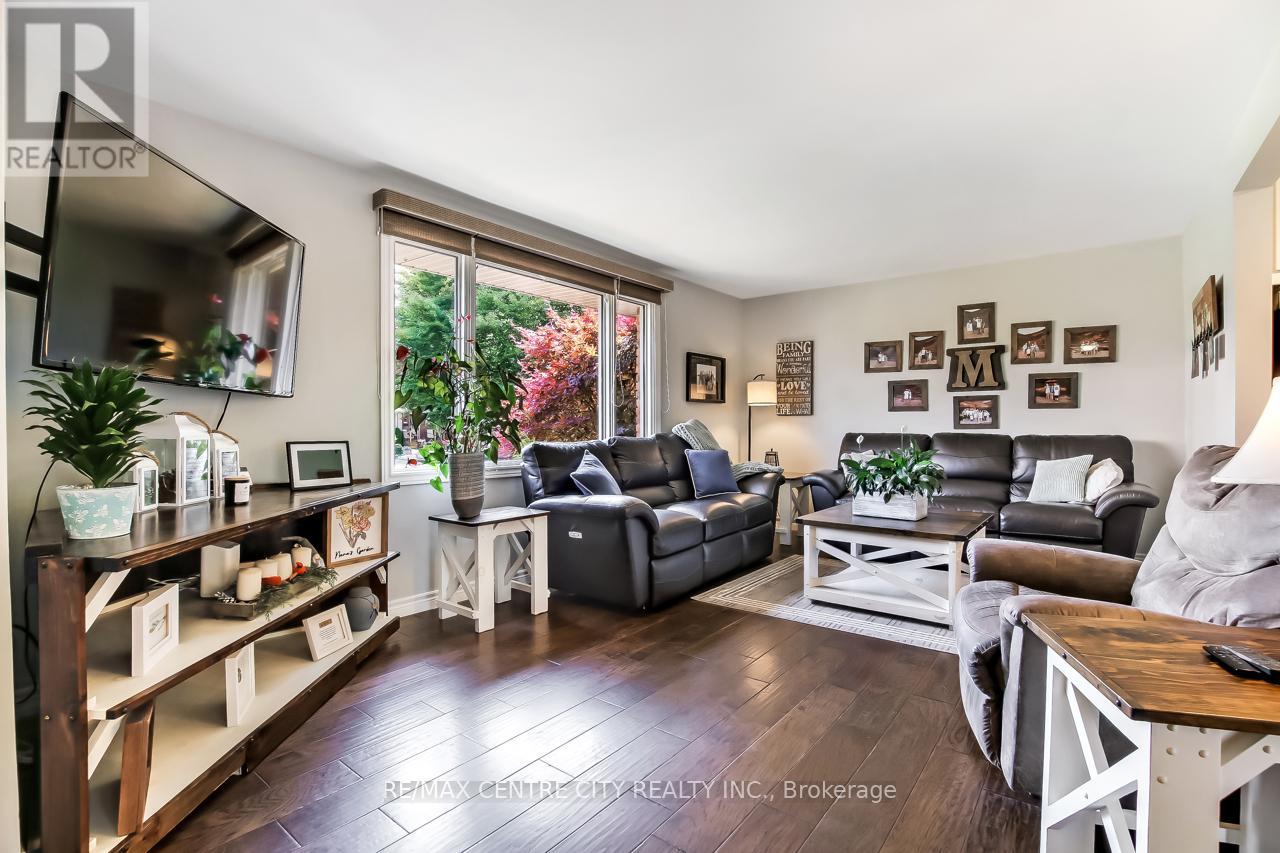 388 Larry Street, Central Elgin, Ontario  N5L 1H5 - Photo 6 - X12408676