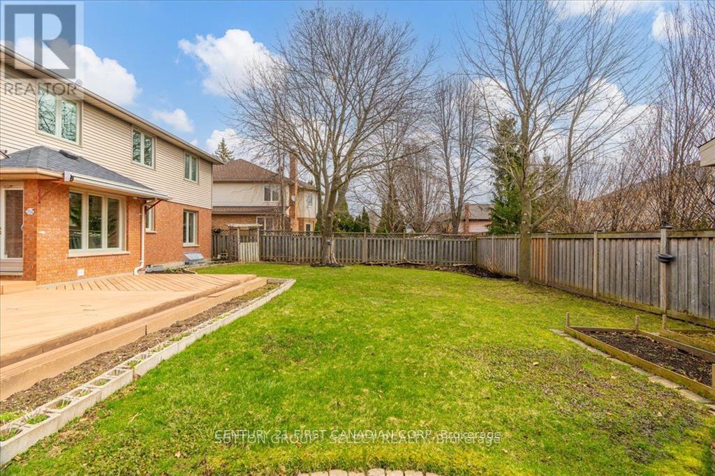5 Lavender Way, London North, Ontario  N5X 3J2 - Photo 11 - X12408678