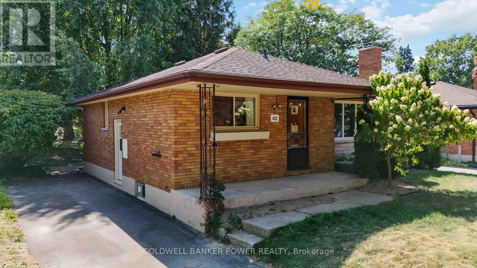 42 Mark Street, London East, Ontario  N5V 2G5 - Photo 2 - X12408778