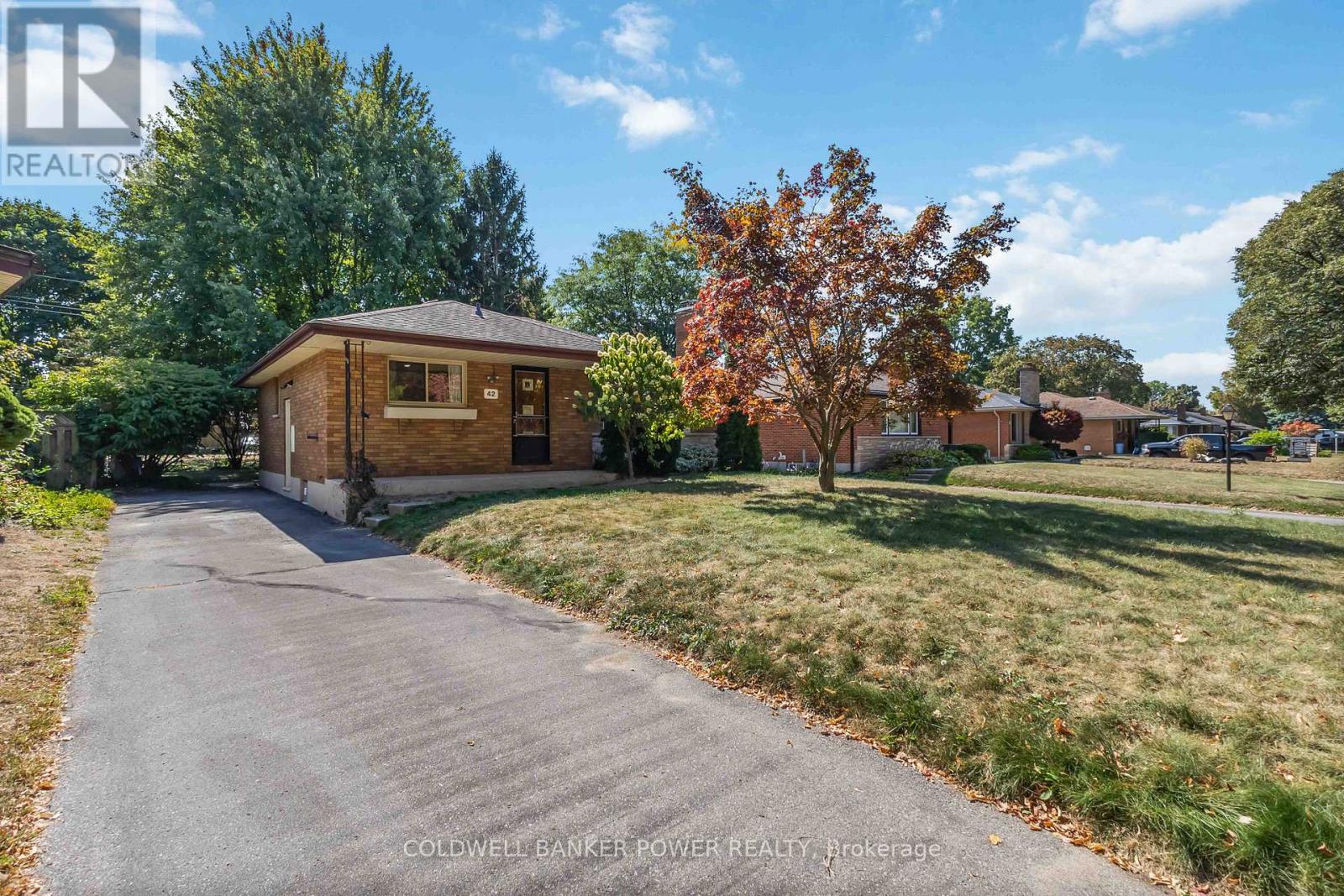 42 Mark Street, London East, Ontario  N5V 2G5 - Photo 4 - X12408778