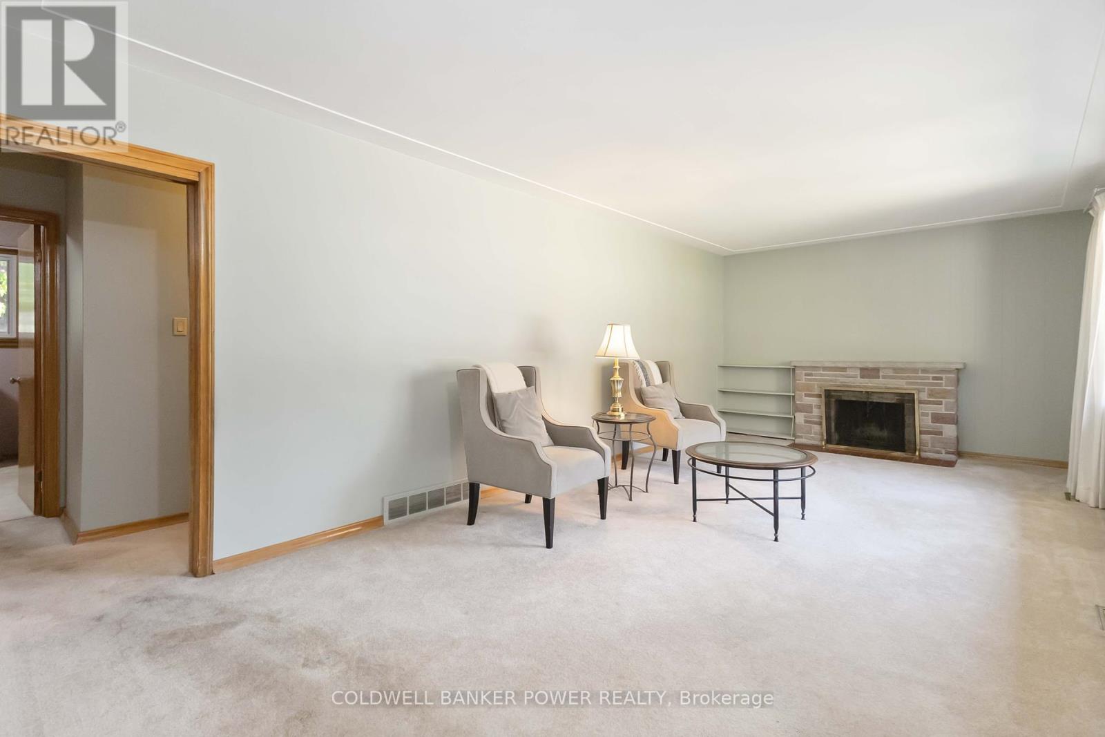 42 Mark Street, London East, Ontario  N5V 2G5 - Photo 7 - X12408778
