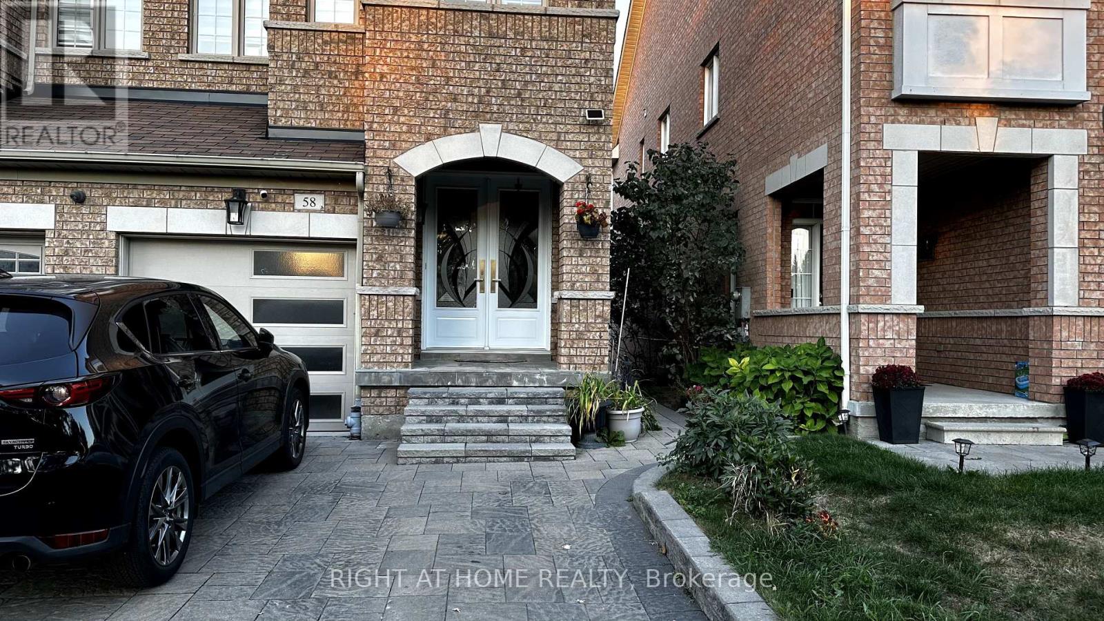 58 WESTOLIVIA TRAIL, Vaughan, Ontario