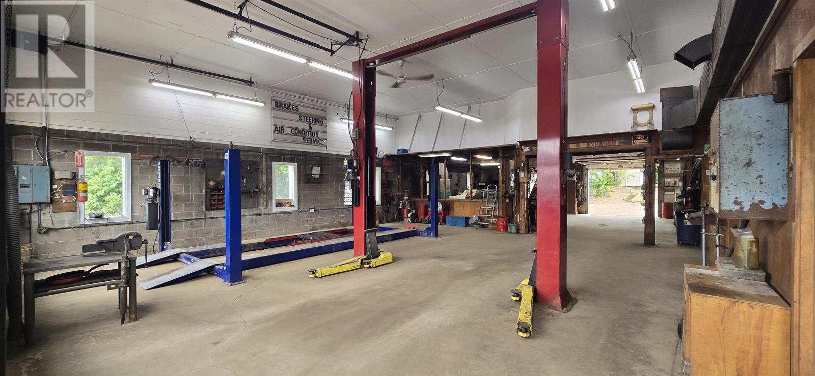 8843 Commercial Street, New Minas, Nova Scotia  B4N 3C4 - Photo 12 - 202516162