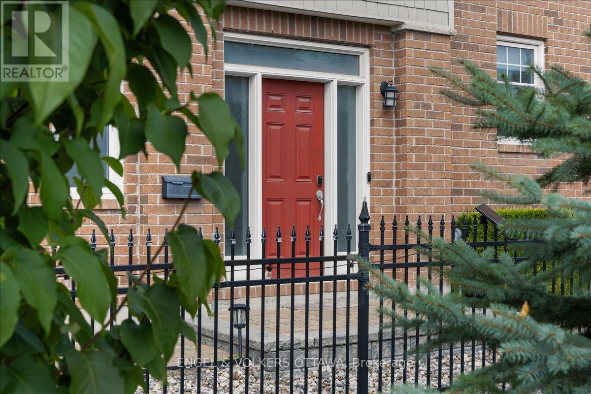 501 Strasbourg Street, Ottawa, Ontario  K4A 0M7 - Photo 2 - X12408595