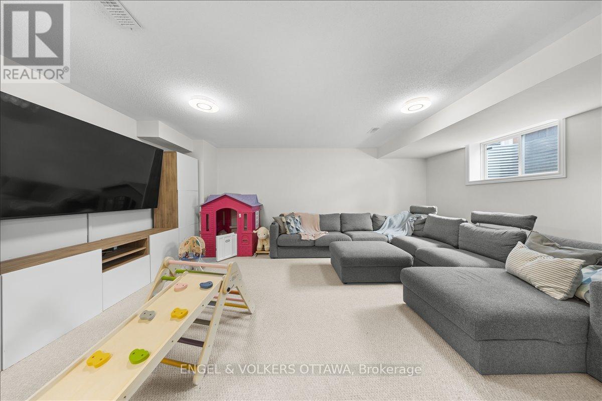 501 Strasbourg Street, Ottawa, Ontario  K4A 0M7 - Photo 26 - X12408595