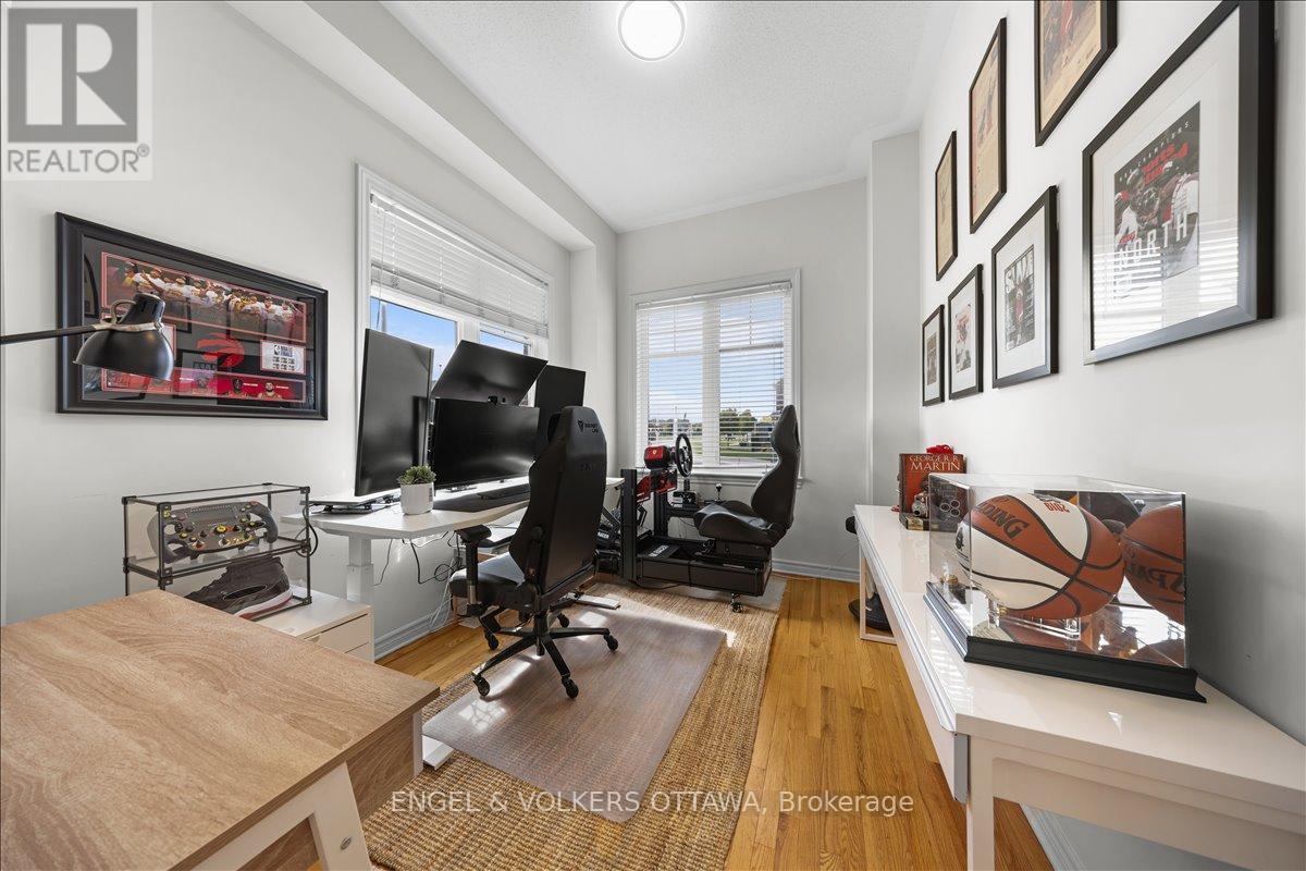 501 Strasbourg Street, Ottawa, Ontario  K4A 0M7 - Photo 5 - X12408595