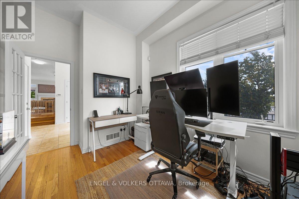 501 Strasbourg Street, Ottawa, Ontario  K4A 0M7 - Photo 6 - X12408595