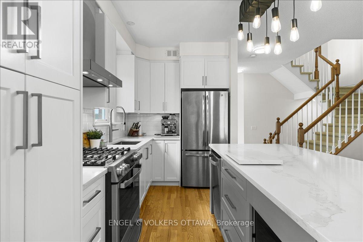 501 Strasbourg Street, Ottawa, Ontario  K4A 0M7 - Photo 9 - X12408595