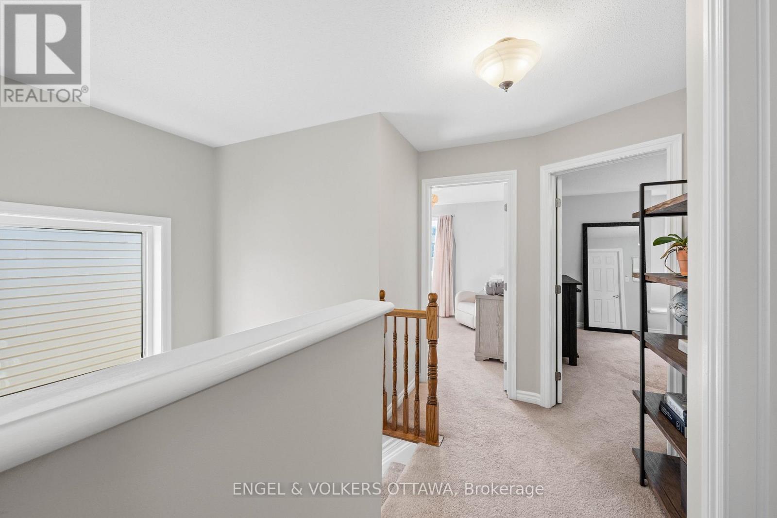 416 Vendevale Avenue, Ottawa, Ontario  K2S 0M6 - Photo 18 - X12408751