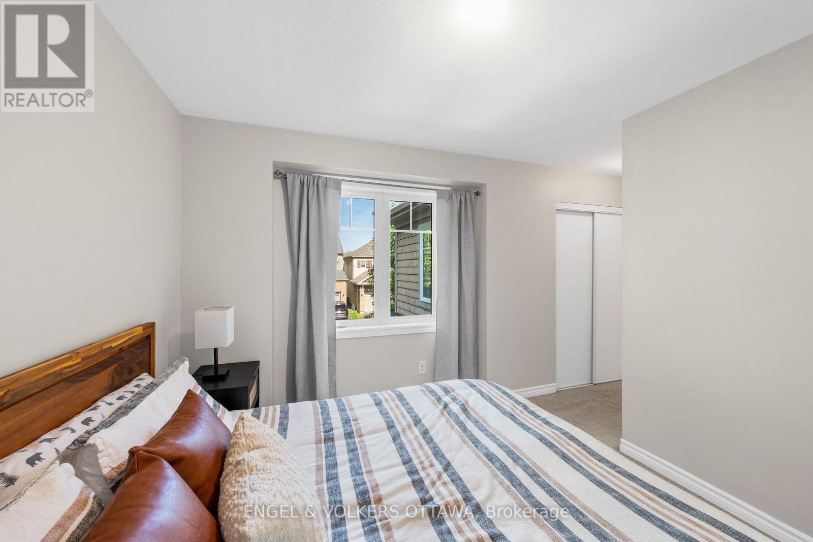416 Vendevale Avenue, Ottawa, Ontario  K2S 0M6 - Photo 26 - X12408751