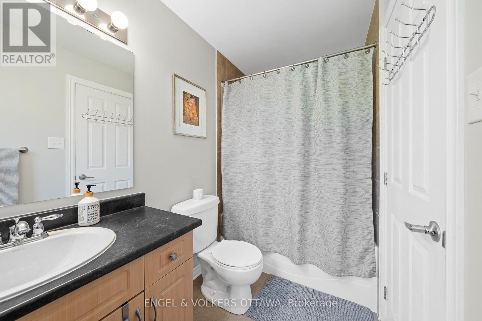 416 Vendevale Avenue, Ottawa, Ontario  K2S 0M6 - Photo 30 - X12408751