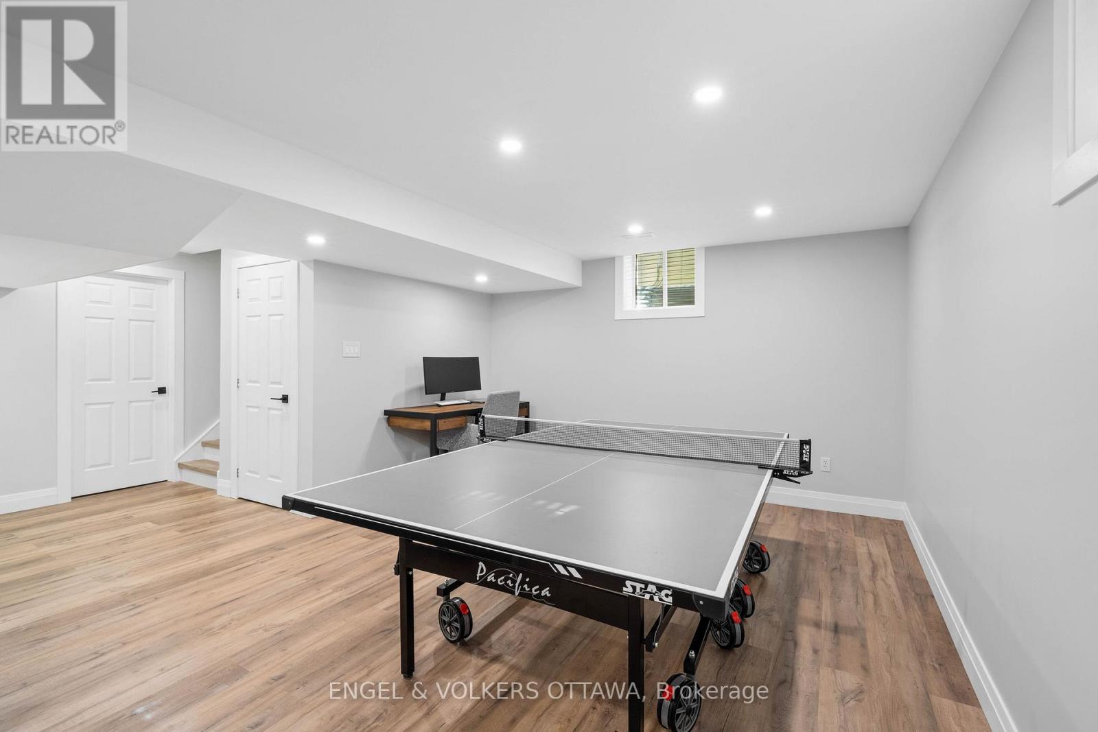 416 Vendevale Avenue, Ottawa, Ontario  K2S 0M6 - Photo 34 - X12408751