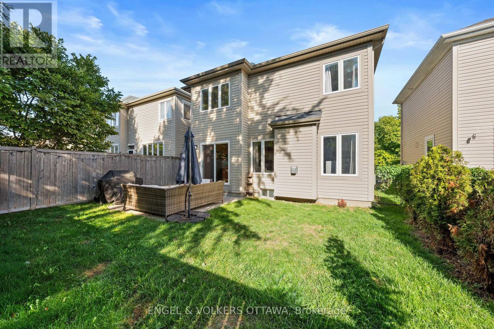 416 Vendevale Avenue, Ottawa, Ontario  K2S 0M6 - Photo 36 - X12408751