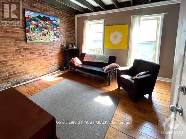 2 - 151 Bank Street, Ottawa, Ontario  K1P 5N7 - Photo 3 - X12408763