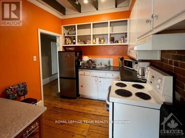 2 - 151 Bank Street, Ottawa, Ontario  K1P 5N7 - Photo 8 - X12408763